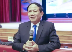 Chủ tịch UBND tỉnh Bình Định Phạm Anh Tuấn chia sẻ tại hội nghị. Ảnh: Bình Định
