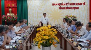 Bí thư Tỉnh ủy Hồ Quốc Dũng phát biểu chỉ đạo tại buổi làm việc. Ảnh: N.H