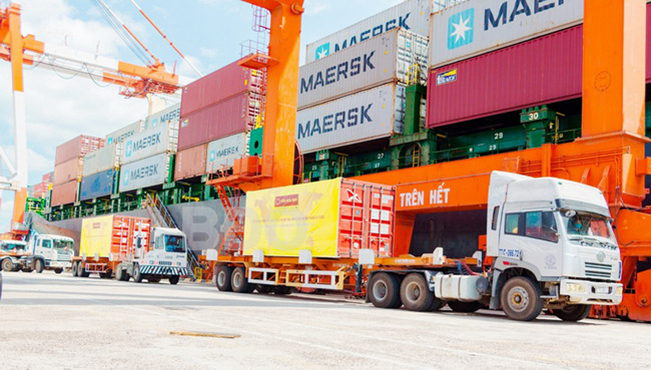 Mùng 6 tết Tân Sửu 2021, Hoa Sen Nhơn Hội xuất lô hàng 8.000 tấn đi Ấn Độ, qua cảng Quy Nhơn