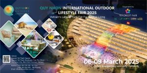 Ban tổ chức thiết lập 5 cửa đón khách, yêu cầu tất cả khách tham quan check-in bằng căn cước công dân hoặc giấy tờ tùy thân hợp lệ.